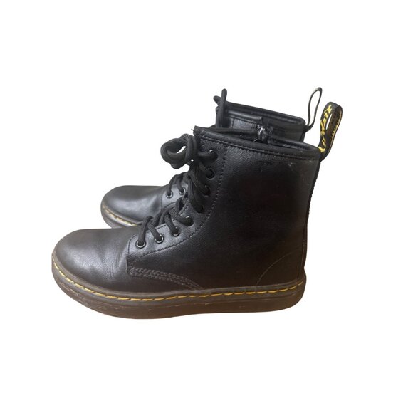 Dr. Martens Zavala J Kids Size 2 Black Leather Boots With Bouncing Sole - Picture 8 of 9